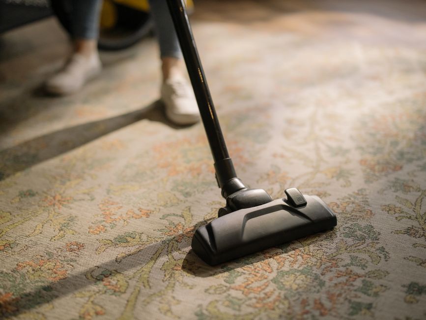 Deep carpet cleaning process